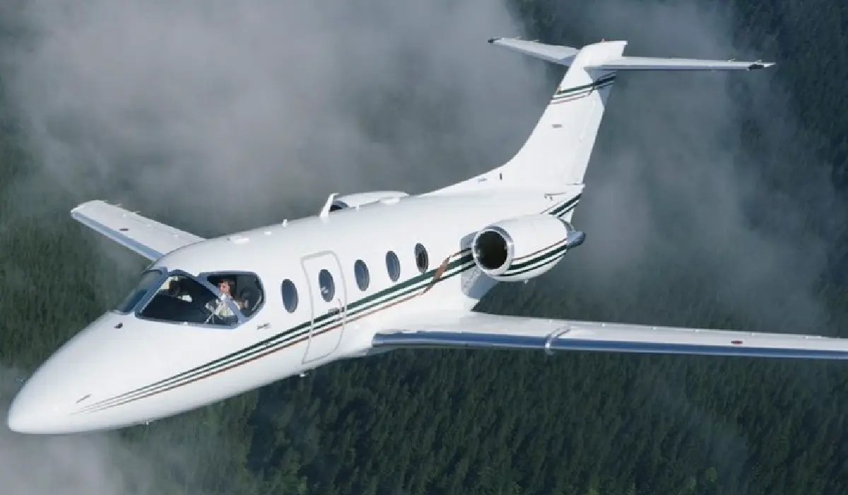 Beechcraft - Hawker 400XP - Private Jet Rentals - Preowned Private Jets - Exclusive Concierge Club-01.webp